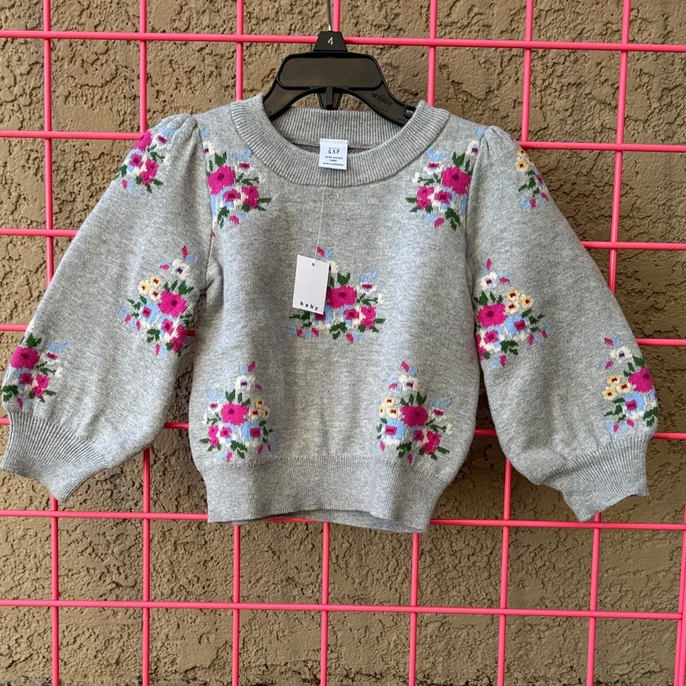 New Gap Gray Floral Knitted Cotton Sweater